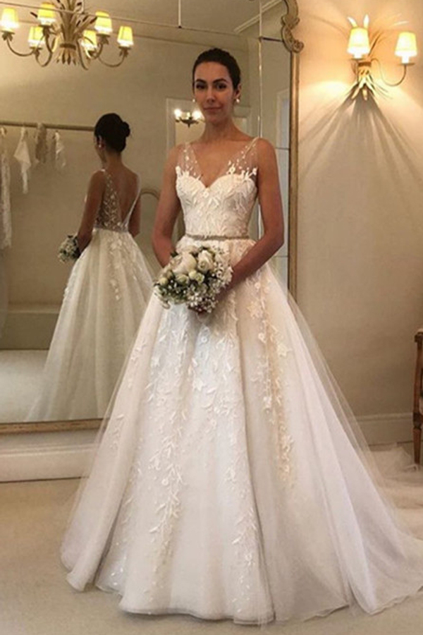 V-Neck Sweetheart Lace Applique Sleeveless Wedding Dress with Sweep Train
