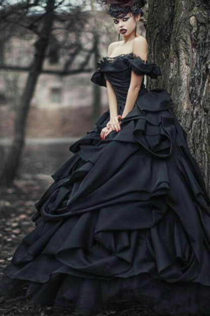 Vintage Black Princess Wedding Dress  Luxury Ruffles Bridal Gown