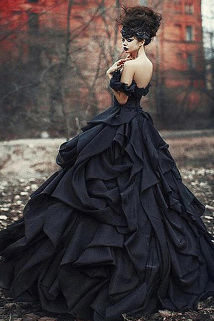 Vintage Black Princess Wedding Dress  Luxury Ruffles Bridal Gown