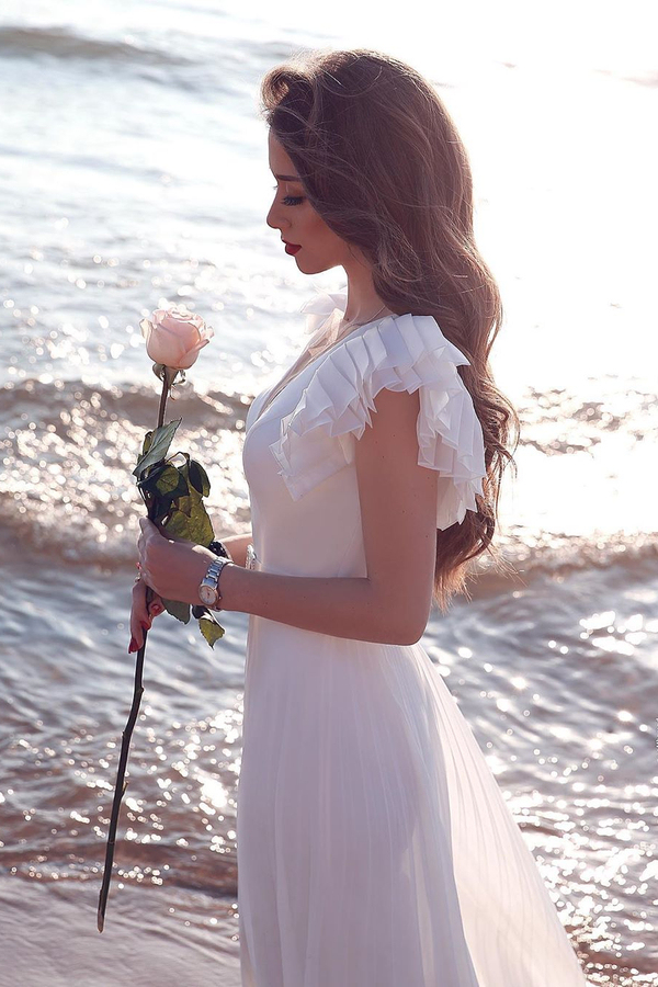 White Chiffon V-Neck Beach Wedding Dress with Ruffle Sleeves