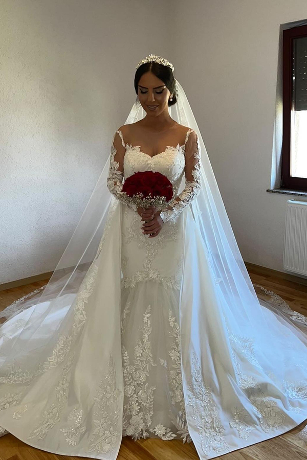 White Tulle Lace Mermaid Wedding Gown with Detachable Sweep Train
