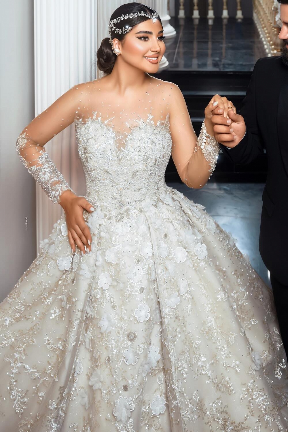 Gorgeous Long Sleeve Bridal Gowns Floral Lace Appliques Ball Gown Wedding Dresses 