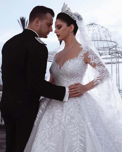 Chicloth Long Sleeves Lace Wedding Dress Ball Gown
