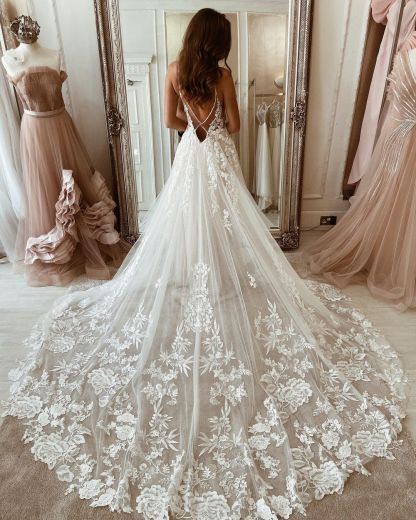 Chicloth Lace Wedding Dress Overskirt Tulle Bridal Gowns Spaghetti-Straps