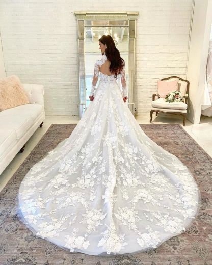 Chicloth Long Sleeves Appliques Wedding Dress High Neck