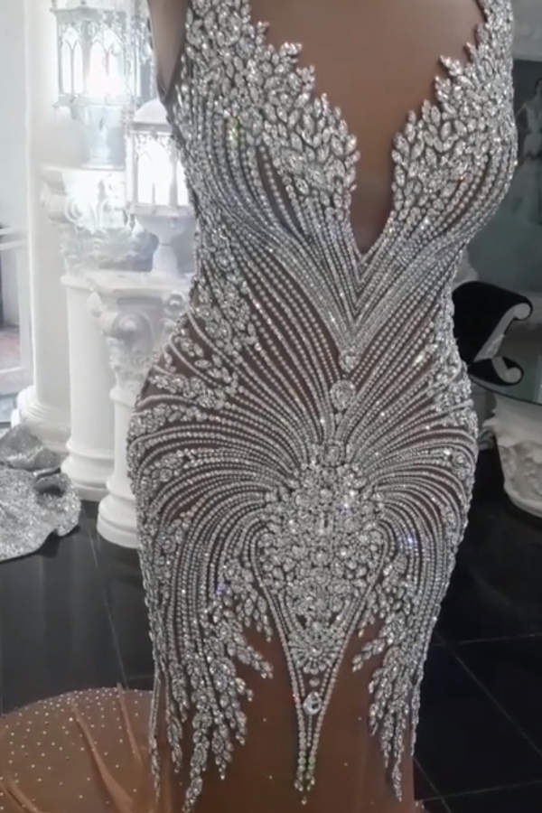 Luxury Crystals Mermaid Wedding Dresses | V-Neck Backless Champagne Bridal Gowns