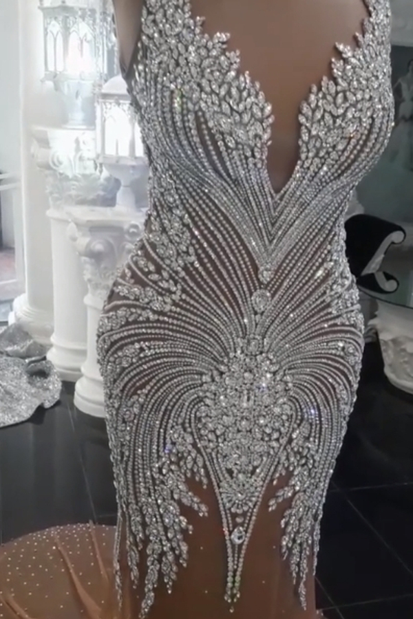 Luxury Crystals Mermaid Wedding Dresses | V-Neck Backless Champagne Bridal Gowns