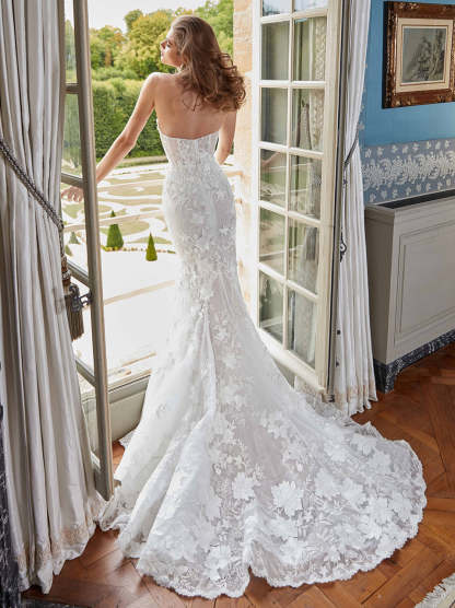 Chicloth Sweetheart Mermaid Wedding Dress With Lace Appliques