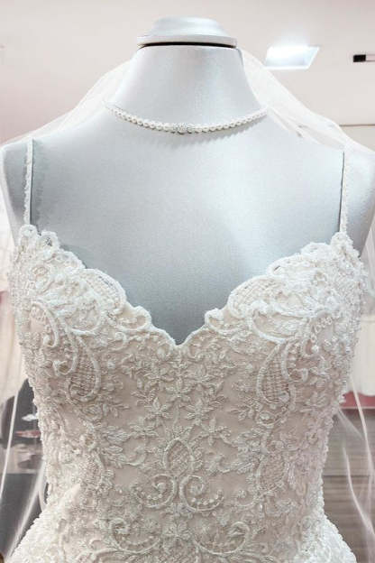 Chicloth Gorgeous Spaghetti Straps Tulle Ivory Lace Wedding Dresses