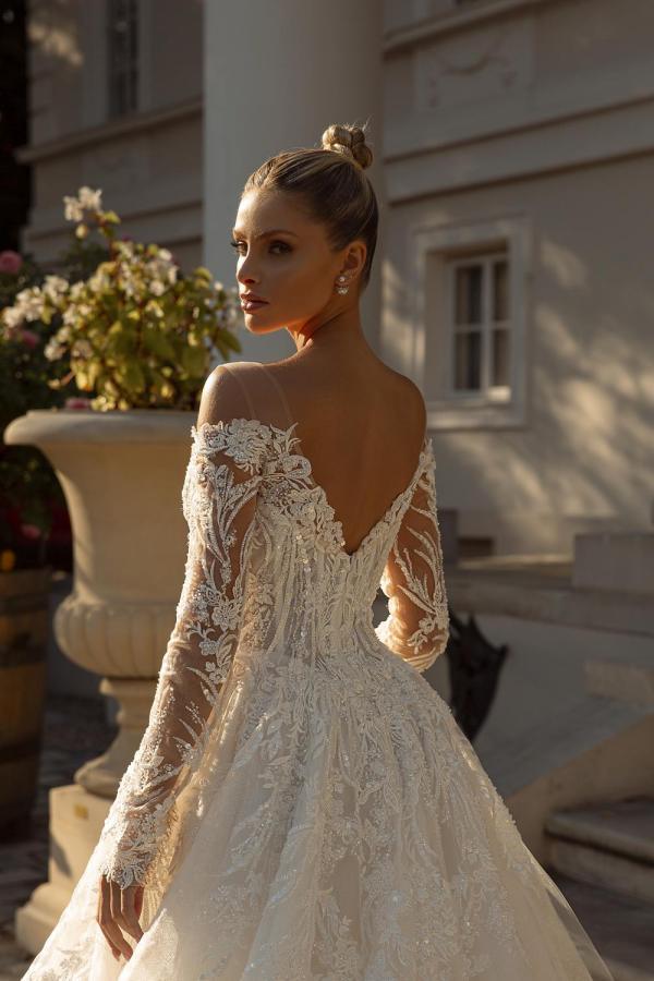 Chicloth Off-the-Shoulder Wedding Dresses Ball Gown With Lace Long Sleeves