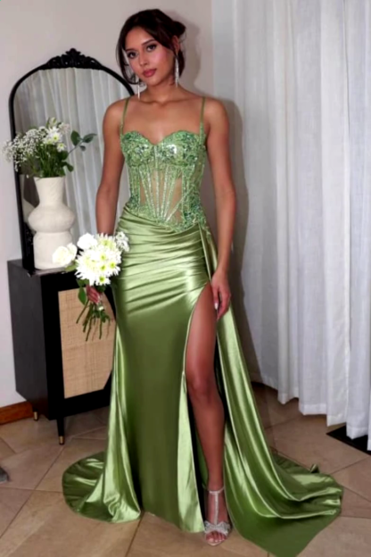 Chic Sweetheart Satin Side Slit Mermaid Prom Dress with Beadings
