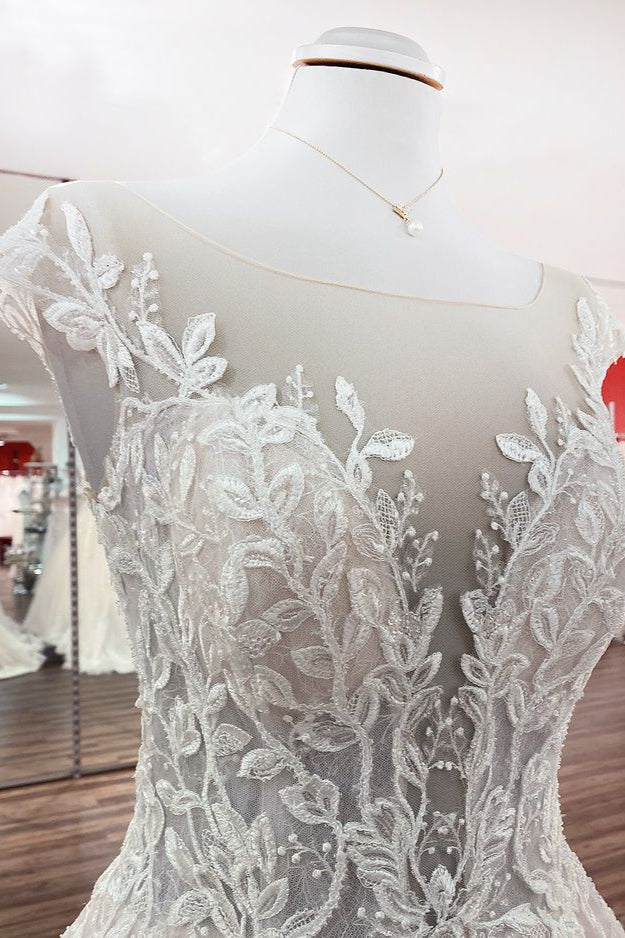 Chicloth Eye-taking Jewel Tulle Lace Appliques Ruffles A-Line Wedding Dresses