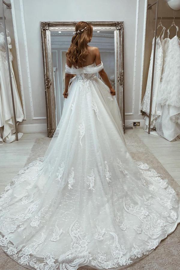 Off-the-Shoulder White Wedding Dress Deep V-neck Tulle Lace Bridal Gown