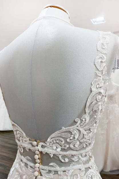 Chicloth Wonderful Sleeveless Tulle Ivory Lace Backless Mermaid Wedding Dresses