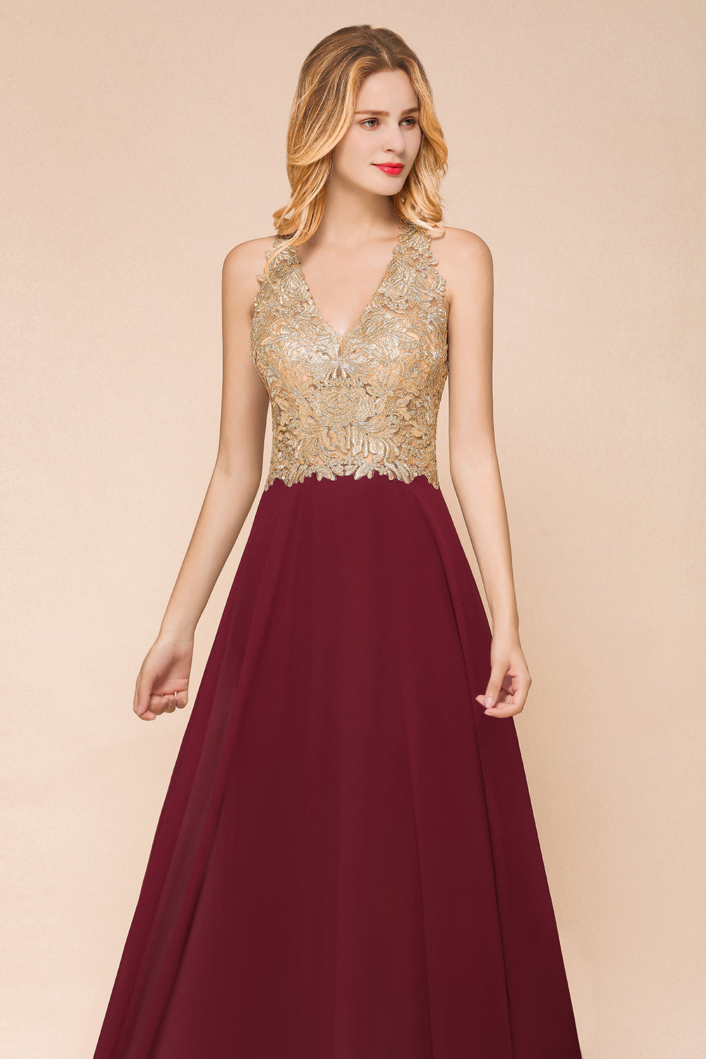 Chicloth Gorgeous V-Neck Burgundy Prom Dress Long Sleeveless Evening Gowns With Appliques