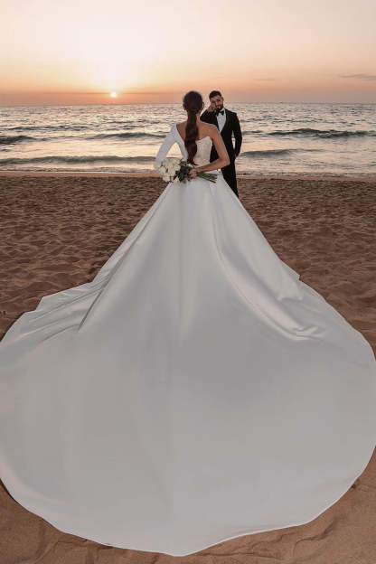 Chicloth One Shoulder Long Sleeves Wedding Dress Sequins Bridal Gown