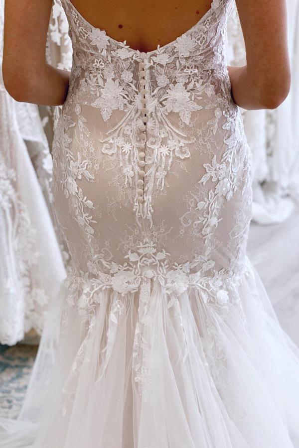 Chicloth Spaghetti-Straps Lace Wedding Dress Mermaid Sleeveless Online
