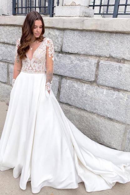 Chicloth Long Sleeves V-Neck Wedding Dress Open Back Lace WIth Buttons