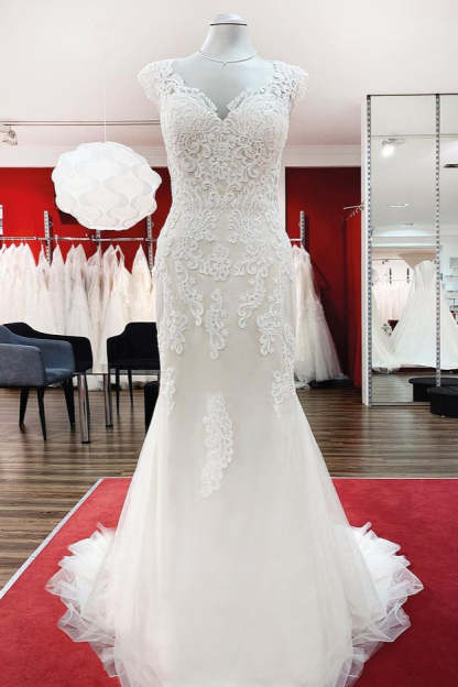 Chicloth Ivory Sweetheart Lace Mermaid Wedding Dresses
