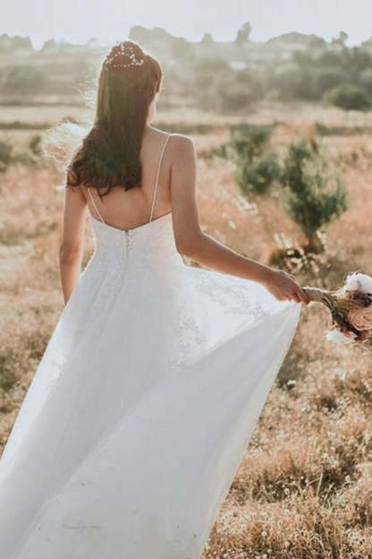 Chicloth Spaghetti-Straps Lace Wedding Dress Beach Sleeveless Long