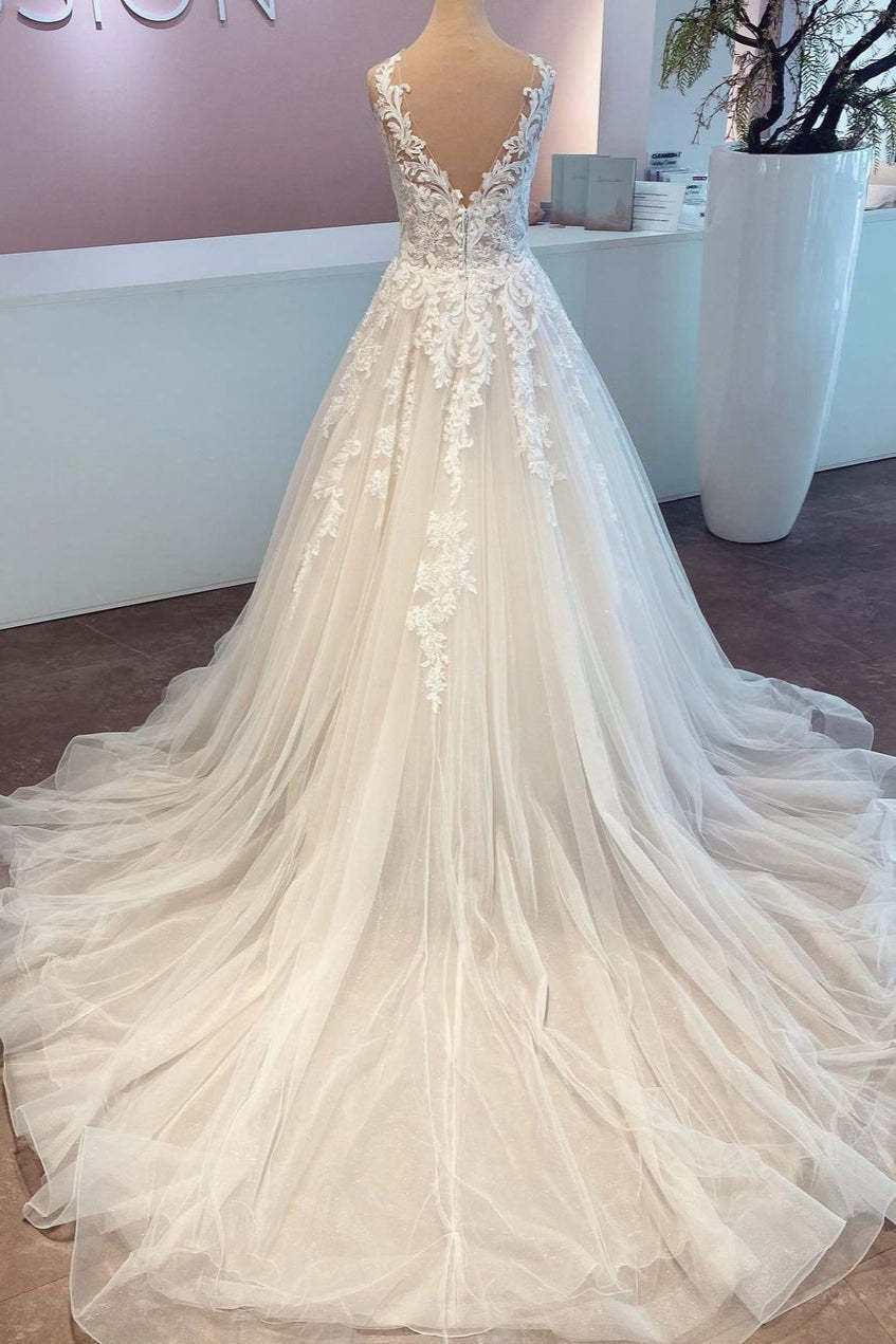 Chicloth A-Line Lace Wedding Dress Sleeveless Long Bridal Gowns