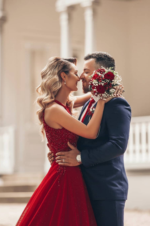 Red Halter Glitter A-Line Evening Gown Sparkly Sleeveless Floor Length Party Dress