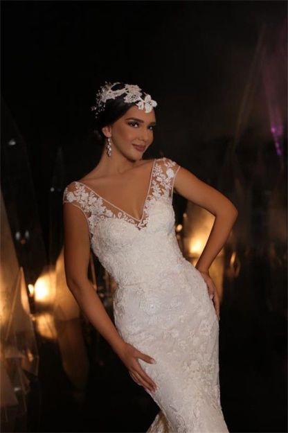 Chicloth Cap Sleeveless Wedding Dress Mermaid Lace V-Neck