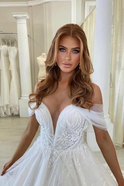 Off-the-Shoulder White Wedding Dress Deep V-neck Tulle Lace Bridal Gown