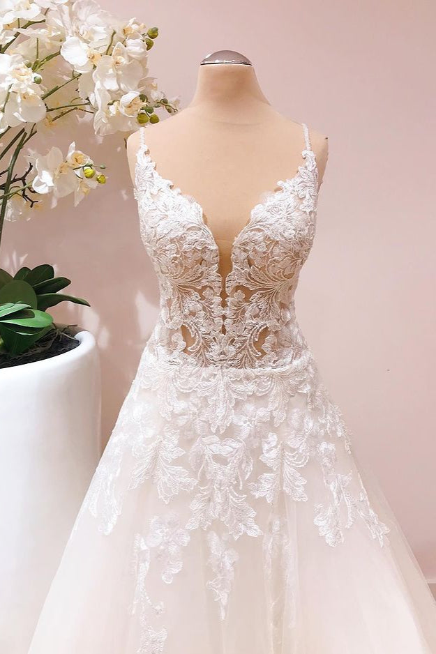 Chicloth A-Line Lace Appliques Wedding Dress Tulle Bridal Gown