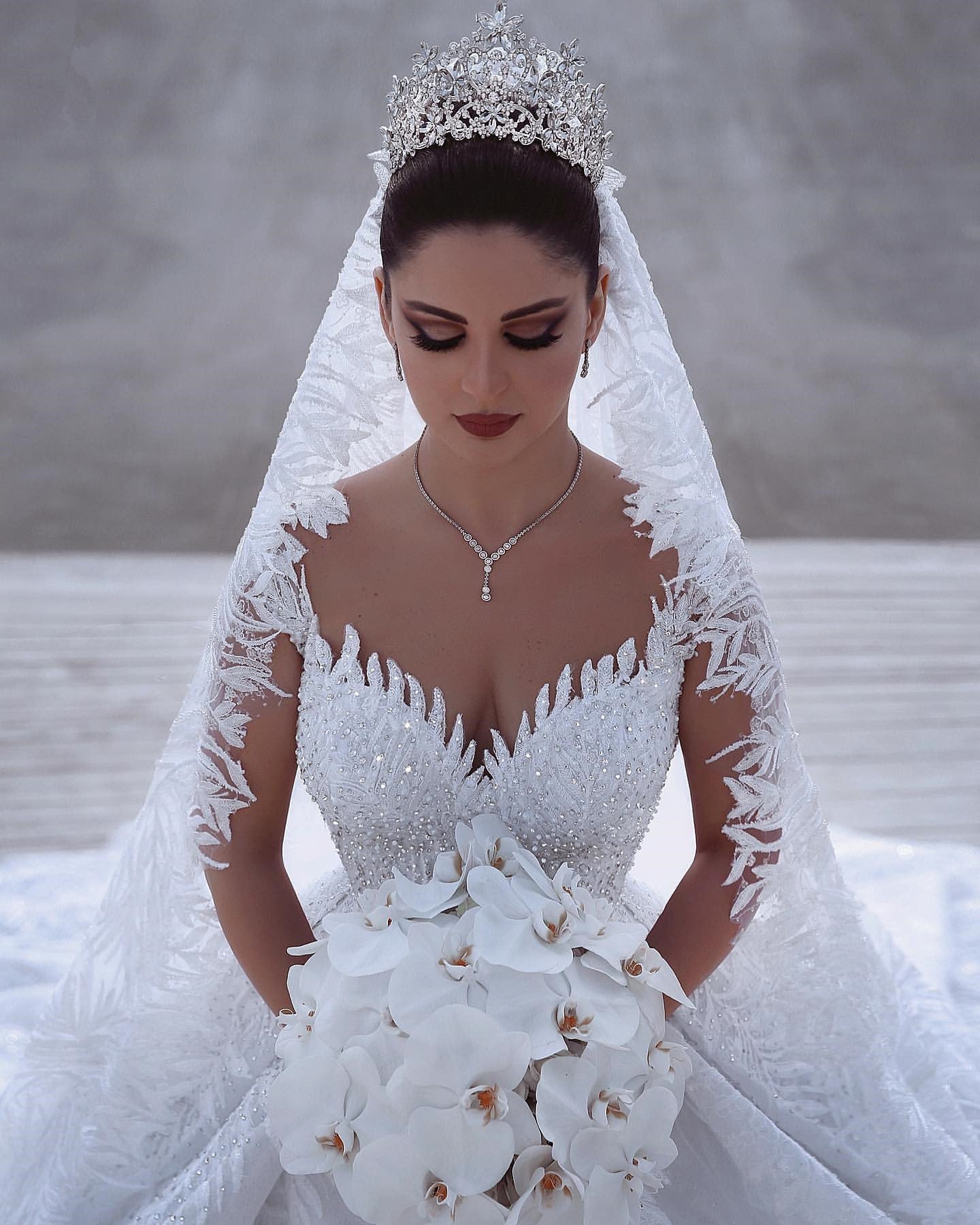 Chicloth Long Sleeves Lace Wedding Dress Ball Gown