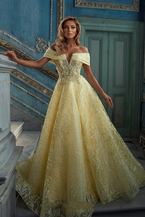 A-Line Off-the-Shoulder Daffodil Floor-Length Evening Dress|V-Neck Card-Shoulder Ball Gown