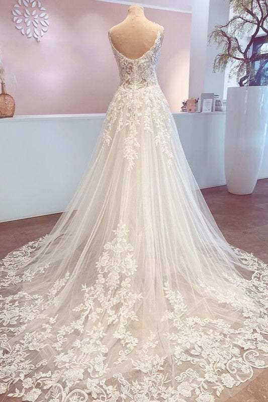 Chicloth Spaghetti-Straps V-Neck Wedding Dress Lace Tulle Bridal Gowns