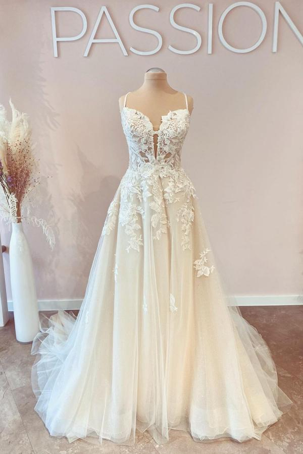 Simple Designer A-Line Lace Wedding Dress