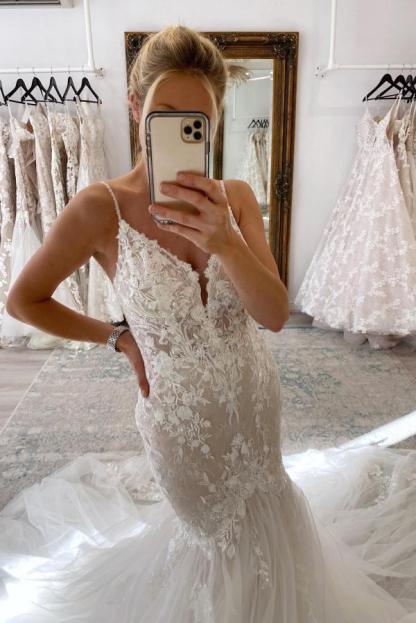 Chicloth Spaghetti-Straps Lace Wedding Dress Mermaid Sleeveless Online