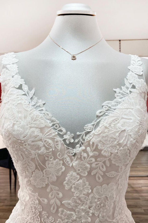 Chicloth Simple Tulle Lace V Neck Appliques A-Line Wedding Dresses Long