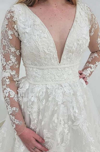 Chicloth Long Sleeves V-Neck Wedding Dress Ruffles With Lace Appliques
