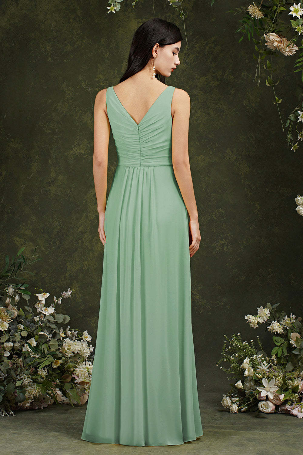 Chicloth Sleeveless Bridesmaid Dress Long With Slit Online