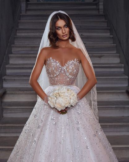 Chicloth Sweetheart Sleeveless Princess Wedding Dress Shinning With Crystals