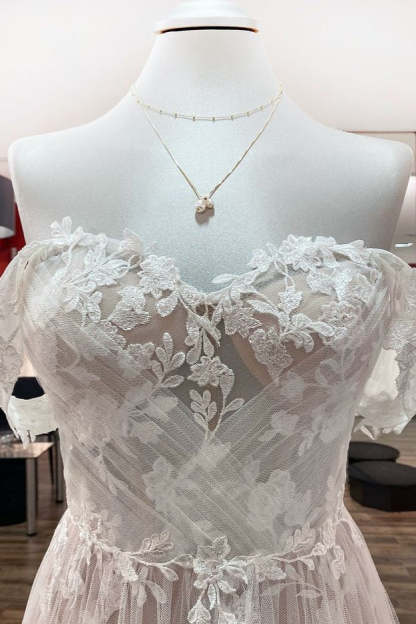 Chicloth Gorgeous Off The Shoulder Tulle Lace Ruffles Wedding Dresses