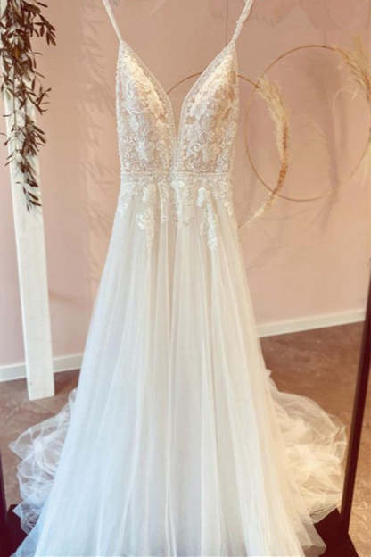 Chicloth Spaghetti-Straps V-Neck Wedding Dress Tulle Long