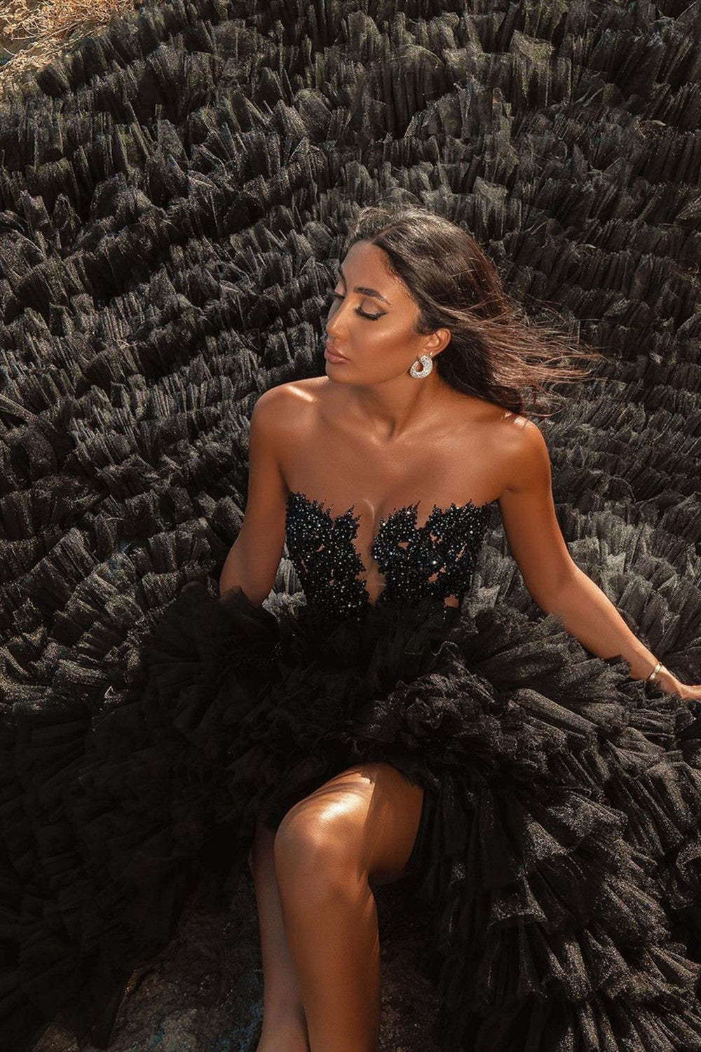 Chicloth Black Strapless Lace Applqiues Wedding Dress Hi-Lo Ruffles