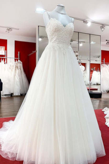 Chicloth Gorgeous Spaghetti Straps Tulle Ivory Lace Wedding Dresses