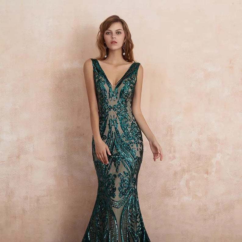 Chicloth Glamorous Green Sequins Mermaid Evening Gowns Long V-Neck Prom Dress On Sale