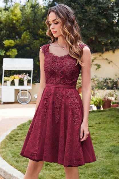 Elegant Scoop Neck Tulle Lace Short Homecoming Dress Sleeveless Appliques Mini Party Dress - Burgundy / US 2 - Prom Dresses