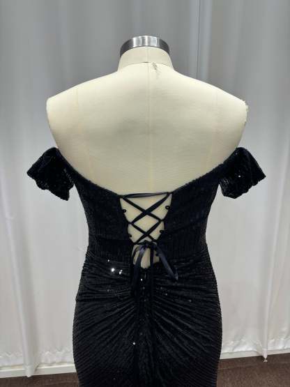 Black Off-the-Shoulder Sequins Mermaid Evening Dresses with Slit
