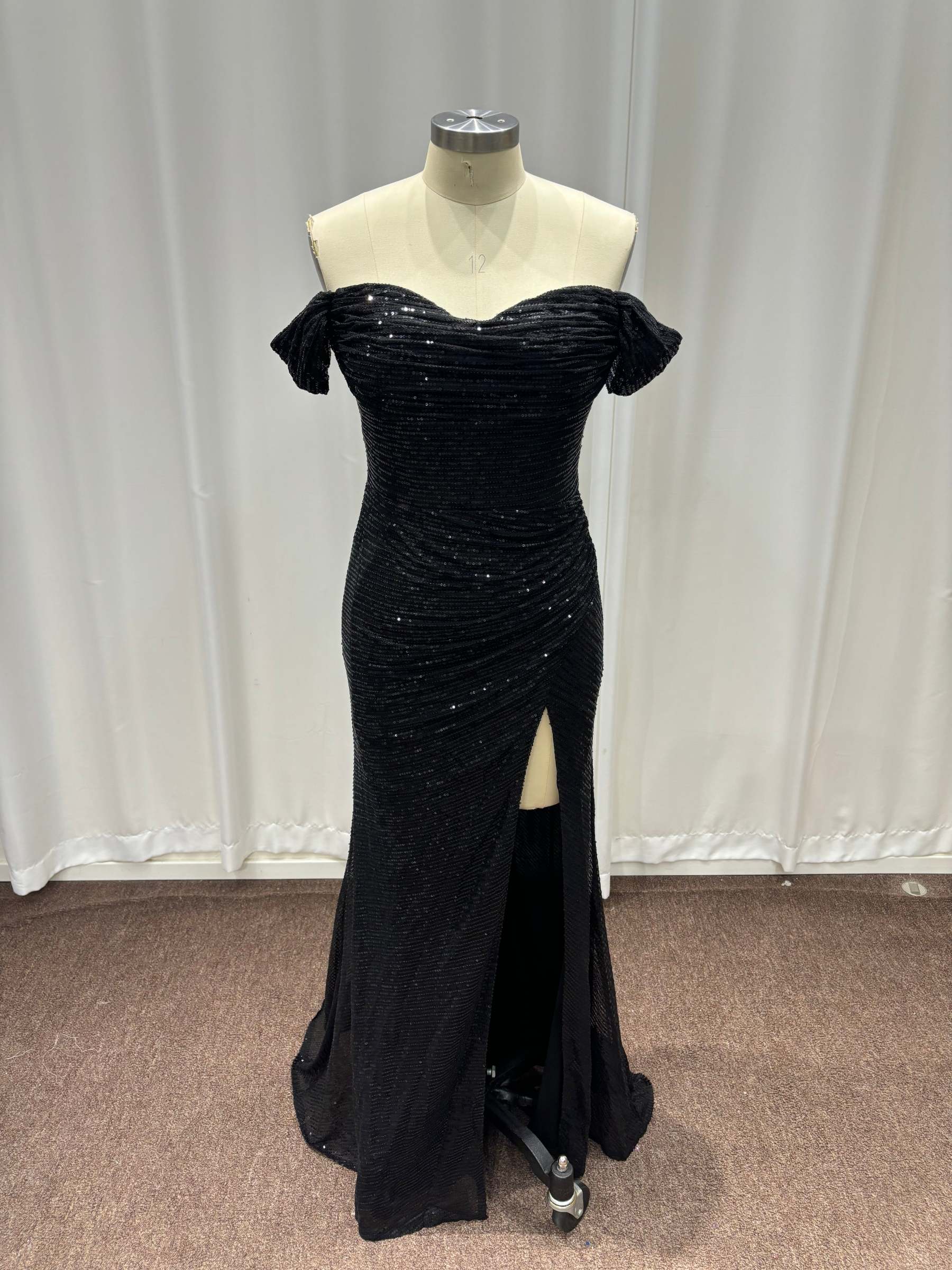 Black Off-the-Shoulder Sequins Mermaid Evening Dresses with Slit