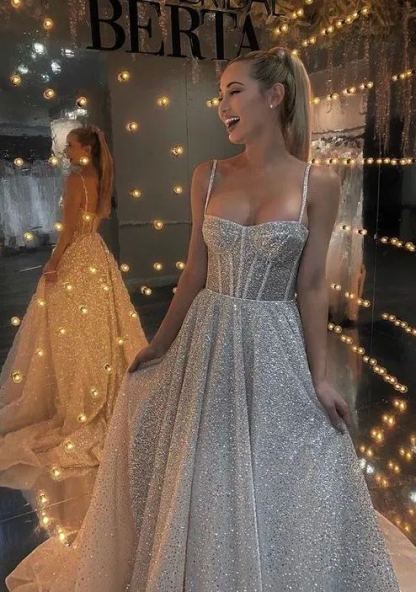 Chicloth Spaghetti-Straps Sleeveless Wedding Dress Sequins Long