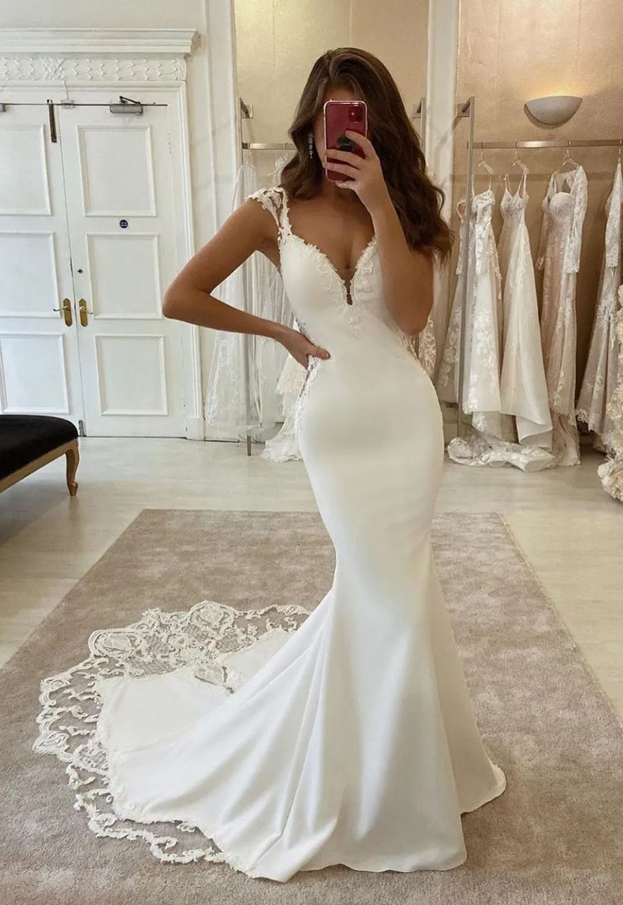 Chicloth Cap Sleeves V-Neck Mermaid Wedding Dress Sleeveless With Lace