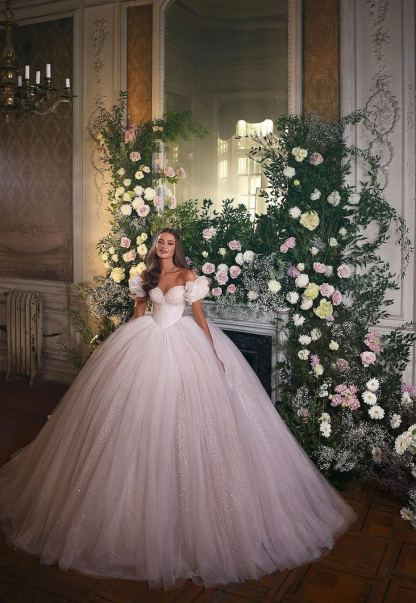 Chicloth Off-the-Shoulder Ball Gown Tulle Wedding Dress Shinning Sequins