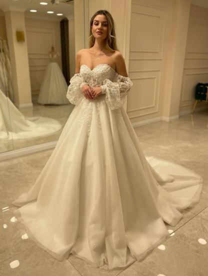 Chicloth Sweetheart Lace Wedding Dress Detachable Sleeves